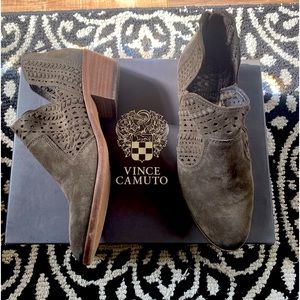 Vince Camuto Heels - Like New